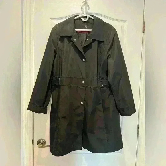 Trench-coat with Button Closure Size XL - Picture 1 of 16